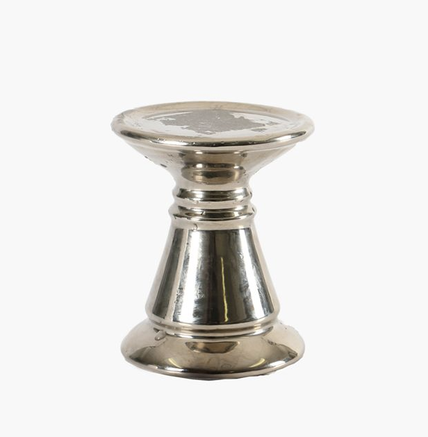 silver-pillar-candle-holder